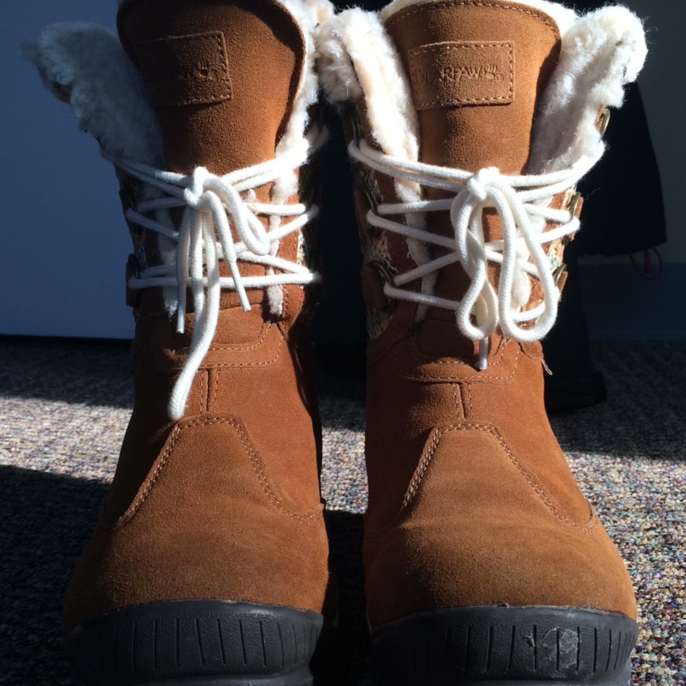 Snow boots! - Picture 4 of 5